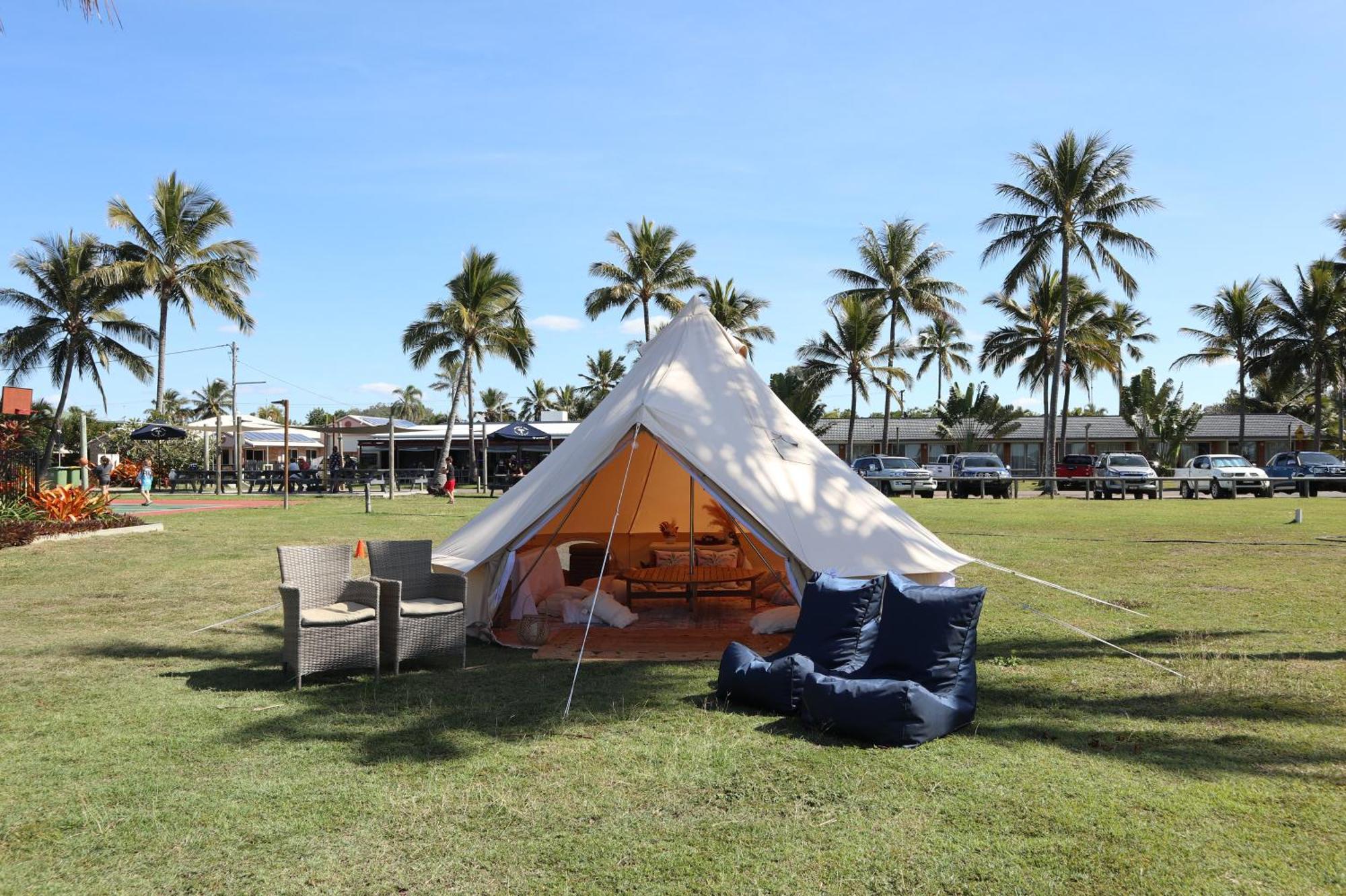 Sarina Beach Motel Grasstree Beach Екстериор снимка