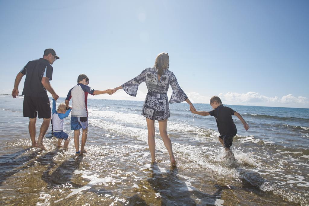 Sarina Beach Motel Grasstree Beach Екстериор снимка